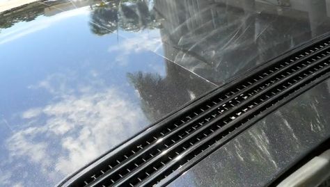 Leštění laku Odolena Voda u Prahy - obnovený lesk laku po detailingu
